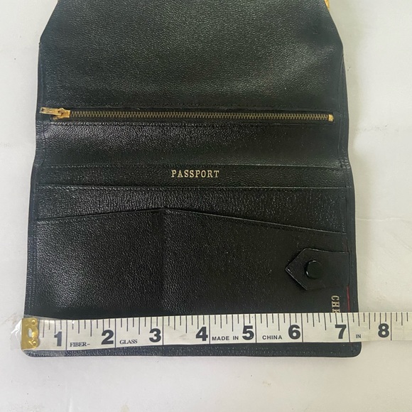 Vintage 1950’s Black and gold clutch - Picture 10 of 11